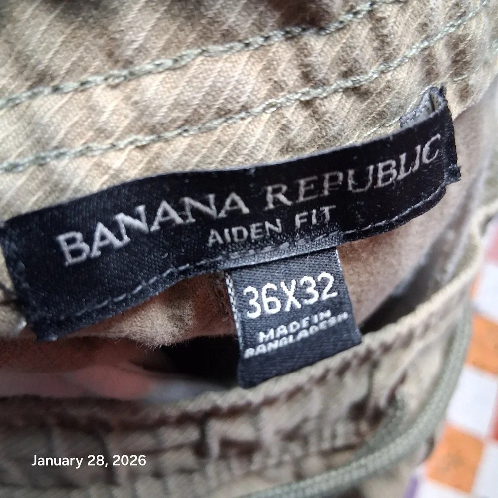 Banana Republic Aiden Fit Dress Jogger Chino Pants‎ Size 36x32 Tan Khaki